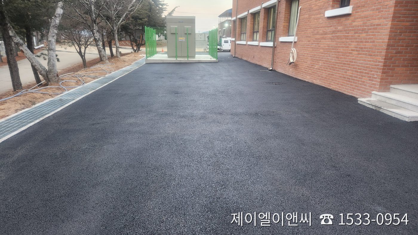 군부대 토목·배관·포장공사 시공 현장
